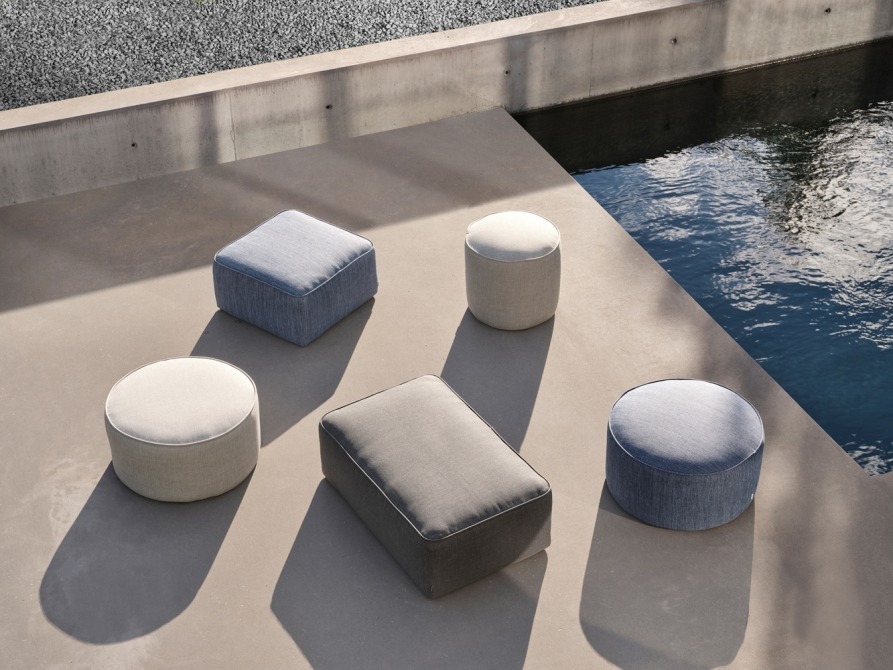 Easy Fit poufs on terrace by the pool