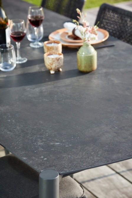 Ceramic coal black table top
