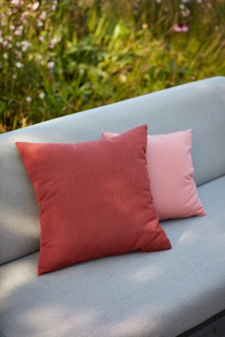 deco cushions on outdoor sofa