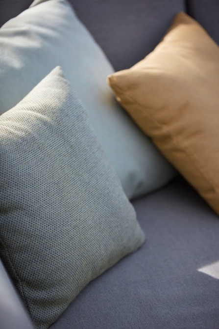 outdoor deco cushions