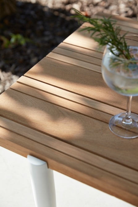 Natural teak table top with slats