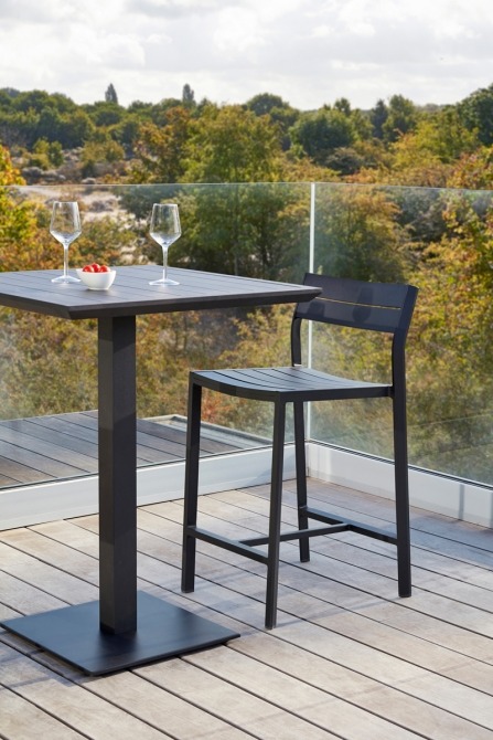 Metris barstool on terrace at bistro table